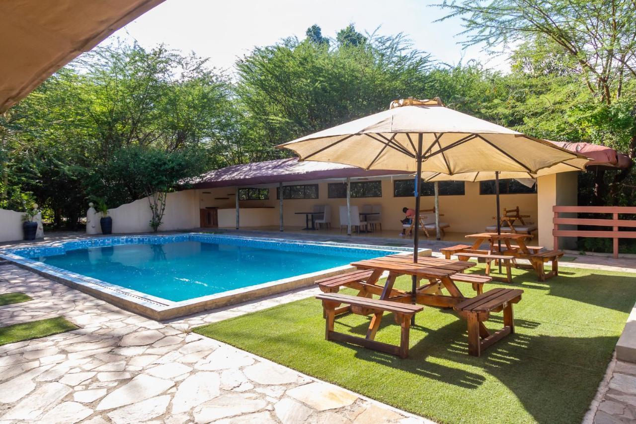 טאלק Prideinn Mara Camp & Cottages מראה חיצוני תמונה