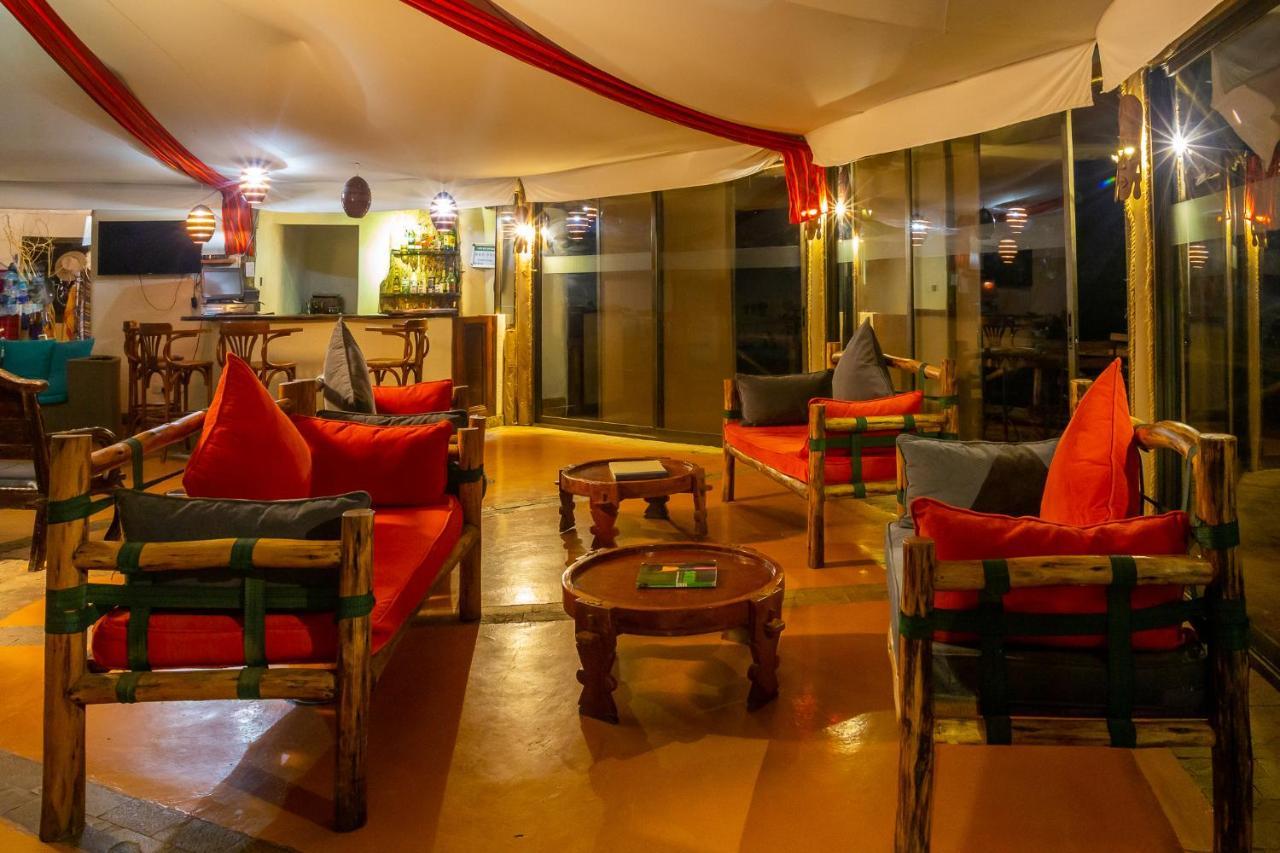 טאלק Prideinn Mara Camp & Cottages מראה חיצוני תמונה